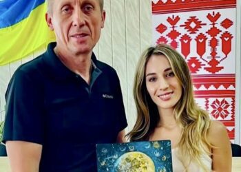 Молодь, що прославляє Кролевеччину: зустріч із художницею Єлизаветою Неровнею