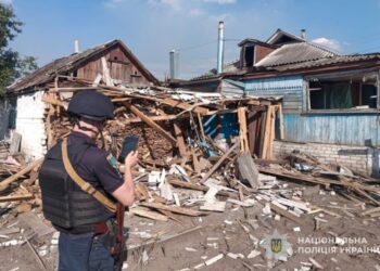Наслідки ворожих атак на Сумщині: двоє людей загинуло, іще десятеро отримали поранення