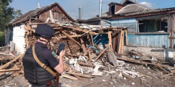 Наслідки ворожих атак на Сумщині: двоє людей загинуло, іще десятеро отримали поранення