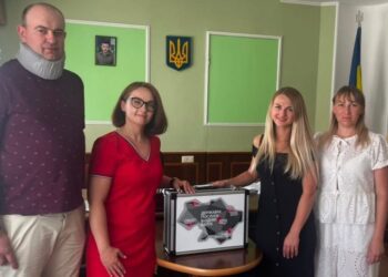 Путивльський ЦНАП отримав «Мобільну валізку» для надання адмінпослуг