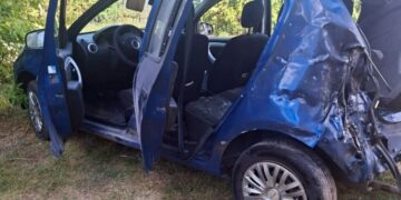 У Новгород-Сіверському районі ворожий дрон ударив по автомобілю, у якому їхали дві жінки