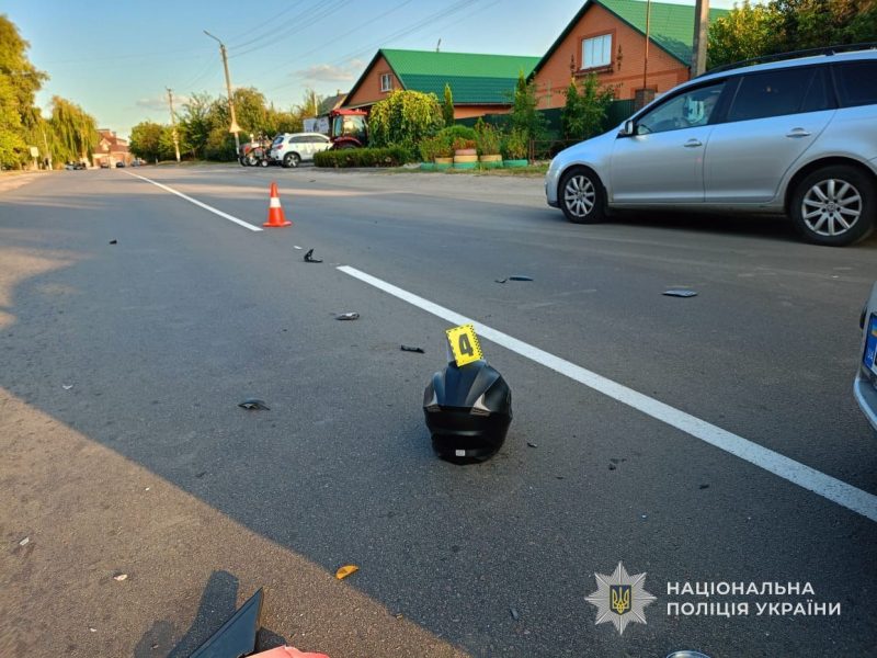 У Ромнах поліція встановлює обставини ДТП, в якій травмувався мотоцикліст
