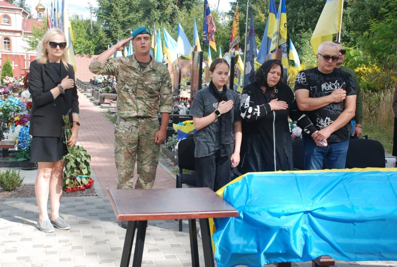 У Шостці поховали уродженця Середина-Буди Олександра Жидкова, який рік вважався безвісти зниклим