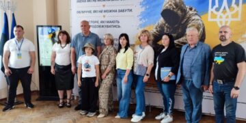 У Шостці відкрили Простір пам’яті зниклих безвісти, щоб зберігати історії людей, про яких досі чекають звісток їхні родини