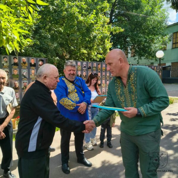 У Шостці вшанували чорнобильців-ліквідаторів з нагоди Дня Незалежності