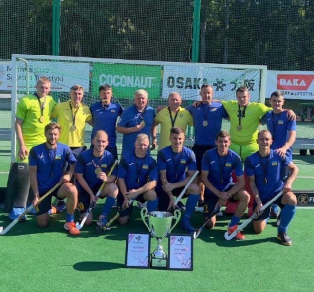 У складі збірної України шосткинець став Чемпіоном Європи з хокею на траві 5 S + Фото