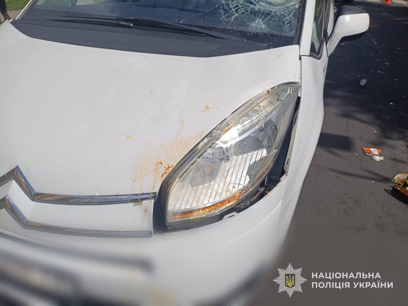У Сумах на пішохідному переході жінка збила двох братів: хлопців з важкими травмами госпіталізували до лікарні