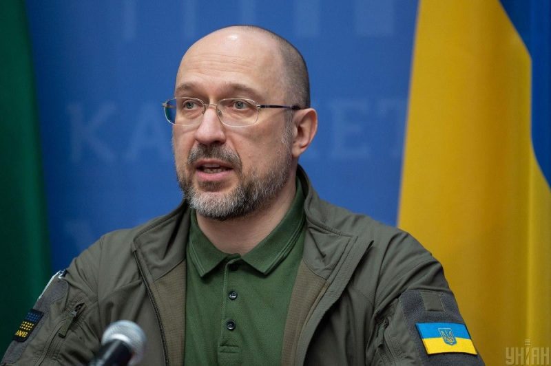 В Україні розподіляти електроенергію будуть по-новому: Шмигаль розкрив деталі