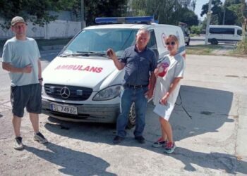 Зноб-Новгородська громада отримала медичний автомобіль для потреб мешканців