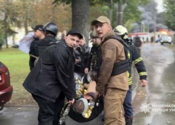 Унаслідок масованого авіаудару КАБами по Сумах поранені 7 людей