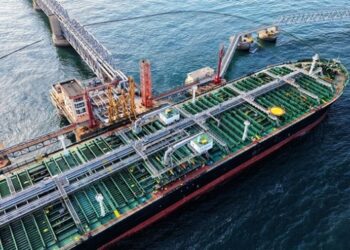 Китай різко наростив закупівлю російської нафти