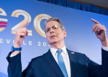 Міністр фінансів США звинуватив Україну у зростанні цін на енергоносії