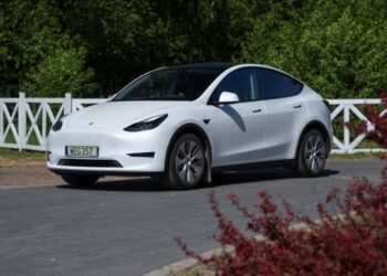 Токіо пропонує найдешевшу Tesla Model Y у світі