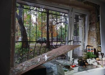 Російська авіабомба пошкодила Центр матері і дитини в Сумах
