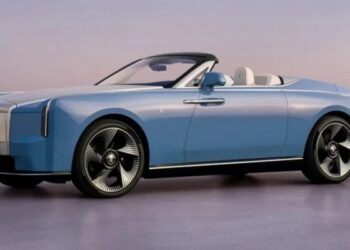 Rolls-Royce витратить 350 тижнів на випробування свого найдорожчого авто (ВІДЕО)