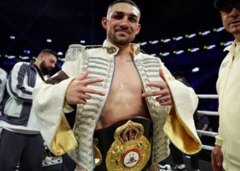 Чемпіон WBA у напівсередній вазі хоче звільнити титул, не бажаючи захисту