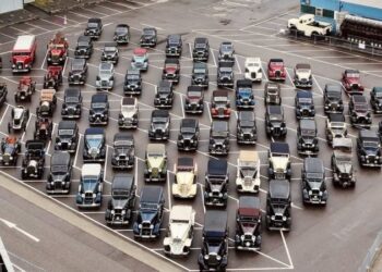 У Німеччині встановили світовий рекорд: понад 60 Maybach зібрали в одному місці