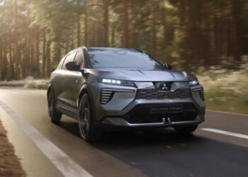 Електричний Mitsubishi Eclipse Cross отримав нові акумулятори та став суттєво дешевшим (ФОТО)