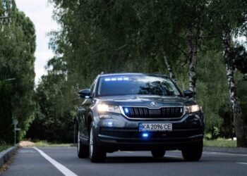 Штрафи без зупинки авто: в Україні знову запрацювали «фантомні патрулі»