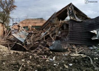 12 жителів Сум постраждали внаслідок удару двох керованих авіабомб по місту