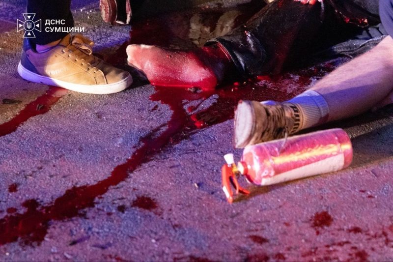 Серед загиблих внаслідок ворожого удару по ТРЦ у Сумах – 21-річні хлопець та дівчина
