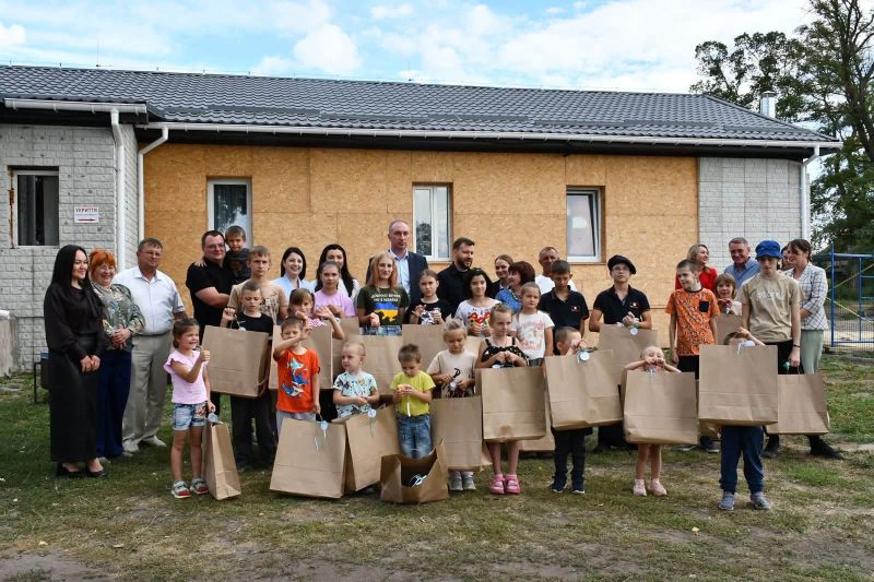 Міністр Денис Улютін відвідав центр соціально-психологічної реабілітації дітей на Роменщині