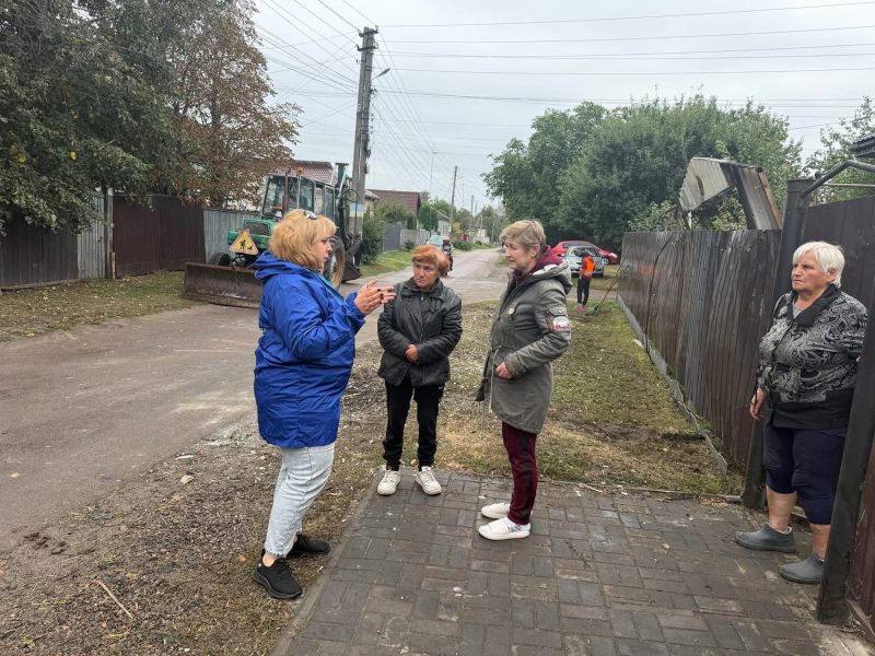 У Конотопі після обстрілу допомогли відновити пошкоджені будинки