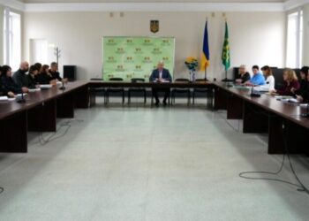 У Ромнах готують запаси пального та дров і обговорили виплати від благодійного фонду