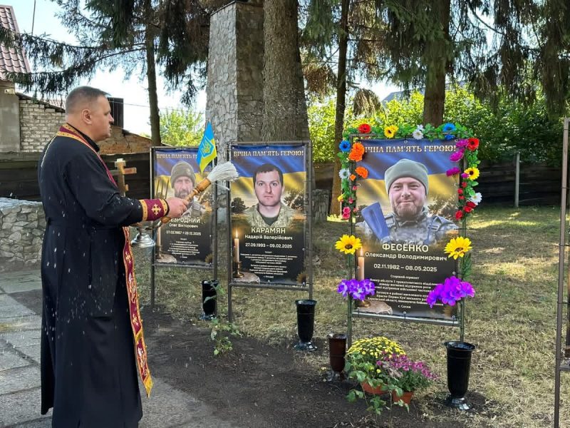 У Сахнах відкрили Алею Слави на честь загиблих захисників