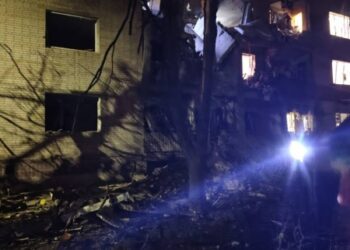 У Сумах через авіаудар по будинку загинули двоє працівників міської ради