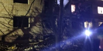 У Сумах через авіаудар по будинку загинули двоє працівників міської ради