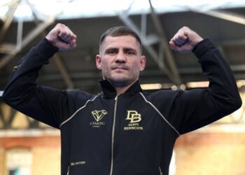 Берінчик готується до бою з Ханаковим і говорить про боксерський підхід