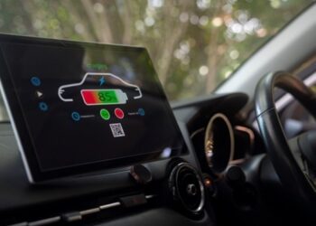 Китай скоротить експорт гібридних авто до Європи
