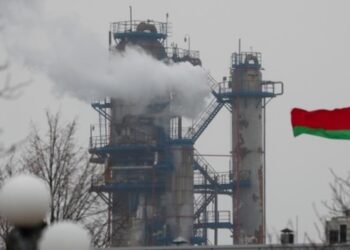 Білорусь урізала постачання пального до Росії: що сталося