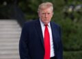 Бензин за Трампа став дорожчим, ніж за Байдена