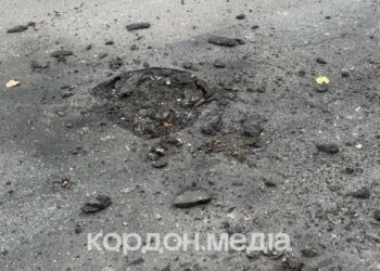 У Сумах внаслідок удару ворожого дрона поранена дівчина