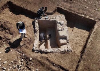 Археологи дістали з-під землі 25-тонну знахідку часів Ісуса