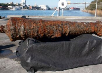 Робітники знайшли 19 гармат часів боротьби США за незалежність