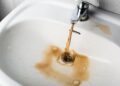 Конотпцям обіцяють перерахунок за неякісну воду під час відключень світла