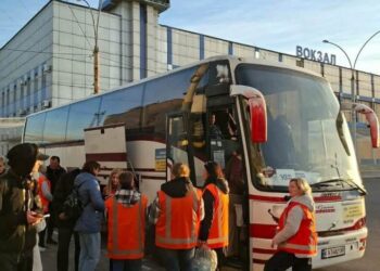Між Сумами та Конотопом запустили автобусне підвезення до поїздів