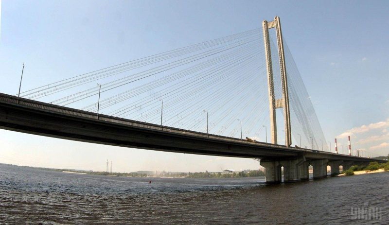 Мости у Києві в аварійному стані: експерт розкрив наслідки ударів Росії
