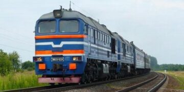 На Сумщині затримується поїзд Конотоп — Шостка: пасажирів закликають перебувати в укриттях