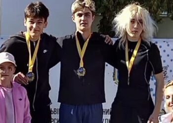 Омелян Герасимчук тричі побив світовий рекорд U13 у стрибках із жердиною