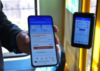 У Конотопі з 1 грудня відмовляться від готівкової оплати проїзду