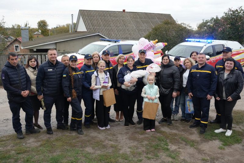 У родині роменського рятувальника народилося дві донечки: тепер у сім’ї зростає четверо дівчаток