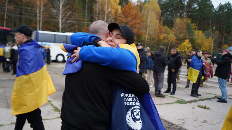 Україна повернула з полону 270 людей, серед них 261 військовий