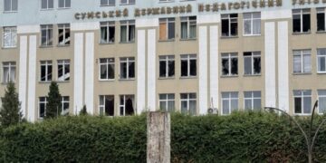 Ворожа атака пошкодила чотири корпуси педуніверситету в Сумах